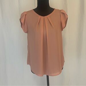 Peach/Coral Top